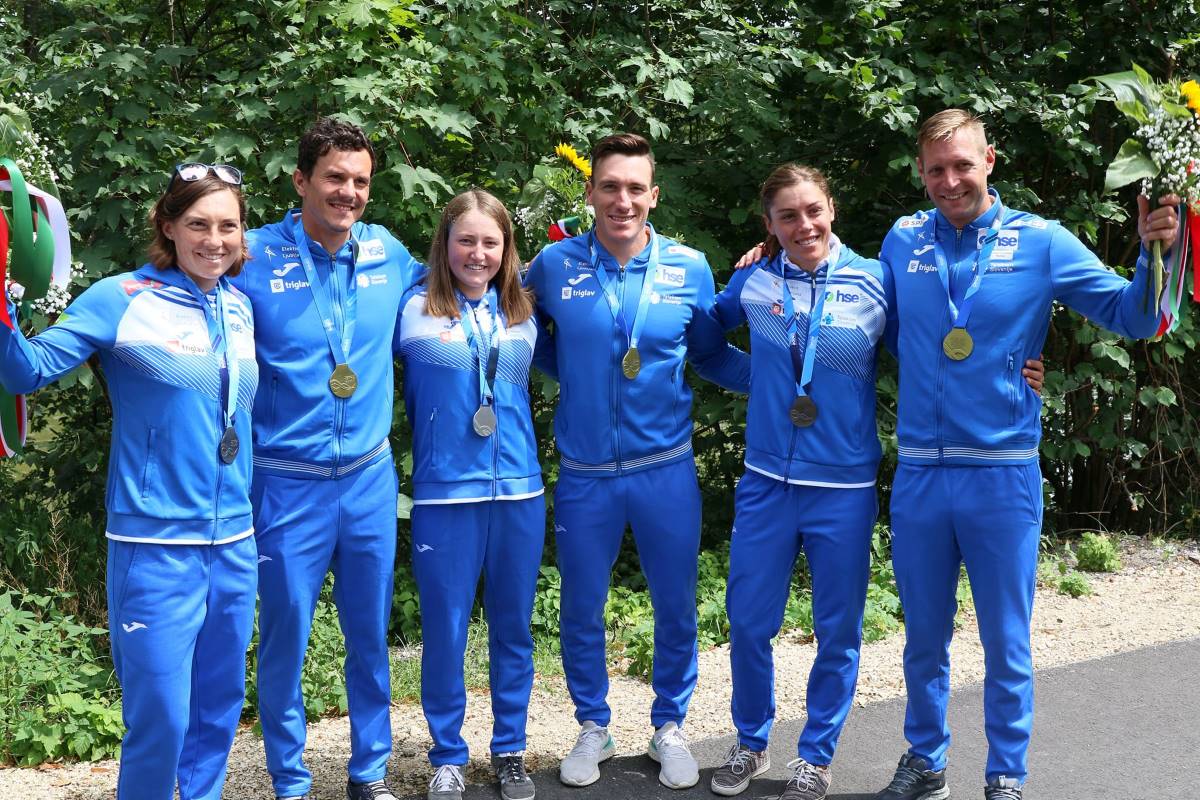 Slovenski kanuisti so svetovni prvaki, kajakašice pa podprvakinje 