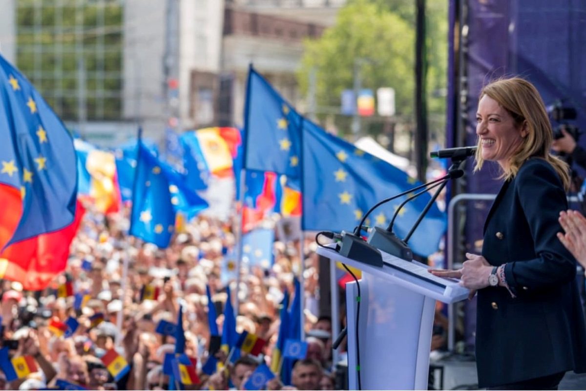 Komisija EU predlaga pristopna pogajanja z Ukrajino in z Moldavijo