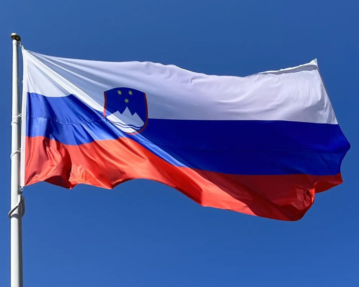 Zunanjepolitičnemu mandatu je sledil še finančni mandat 