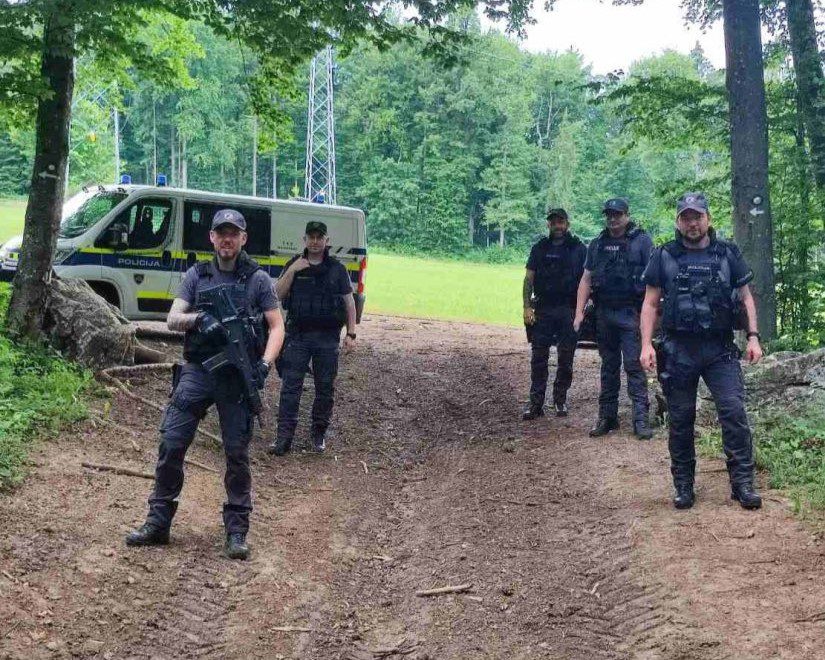 Policija se je odzvala na varnostne probleme na JV Slovenije