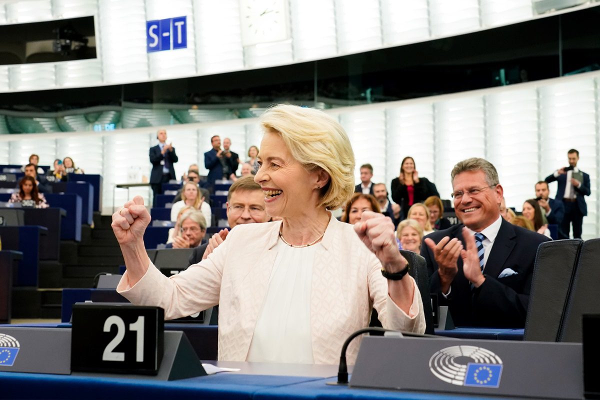 Ursula von der Leyen bo v novem mandatu branila demokracijo v EU