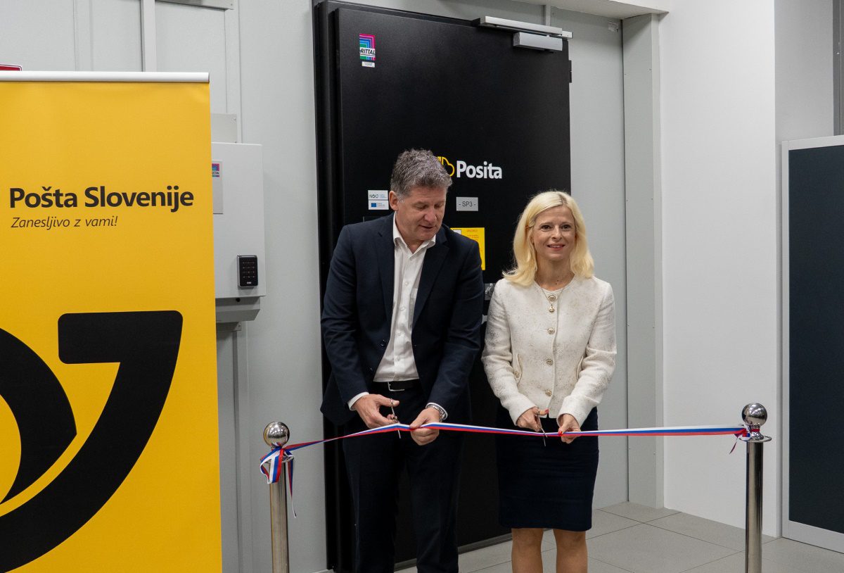 Nov podatkovni center in grožnje z odpovedjo