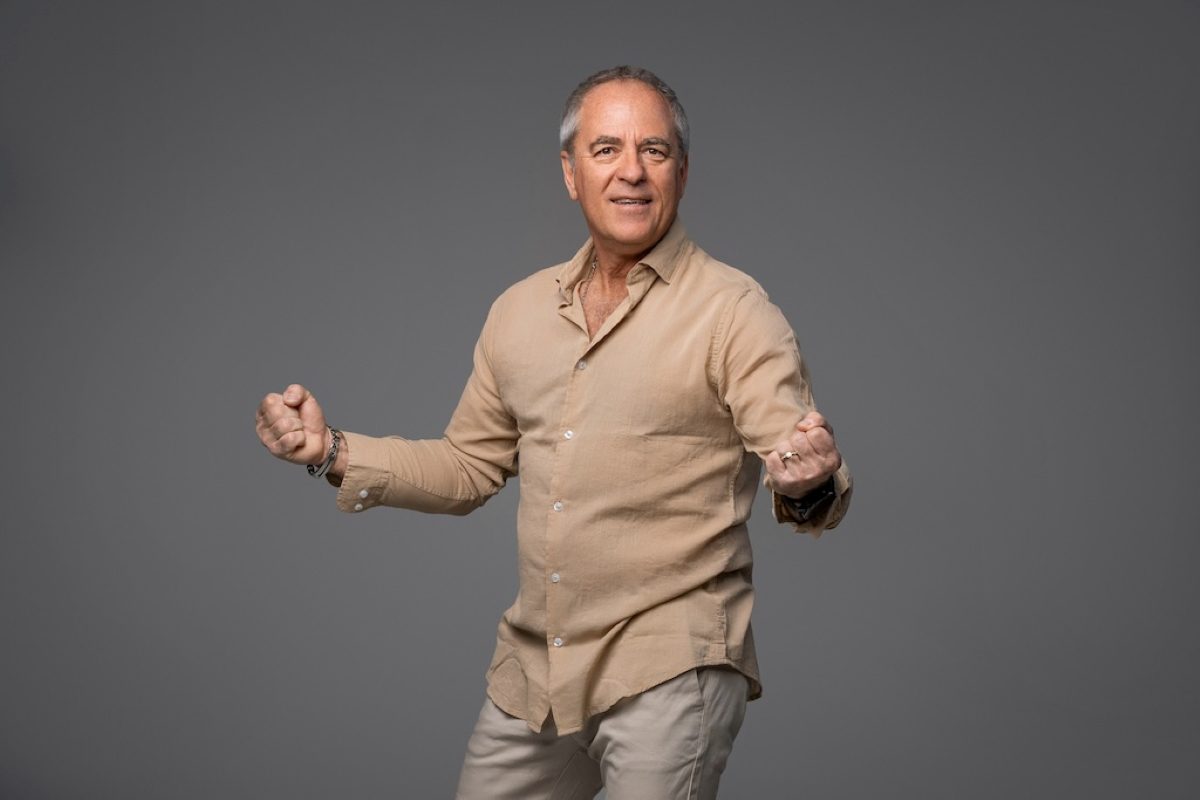 Vili Resnik bo v Cvetličarni praznoval 30 let samostojne kariere