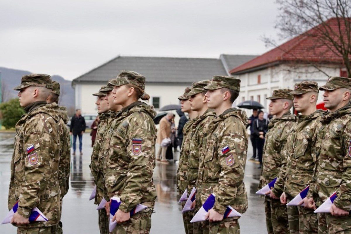 Zaposlitvene problematike vojske, policije in gasilcev