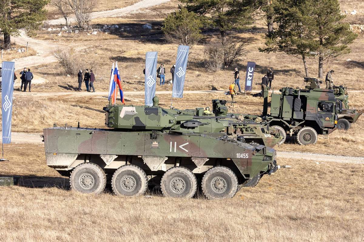 Predstavitev aktualnih projektov slovenske vojaške industrije