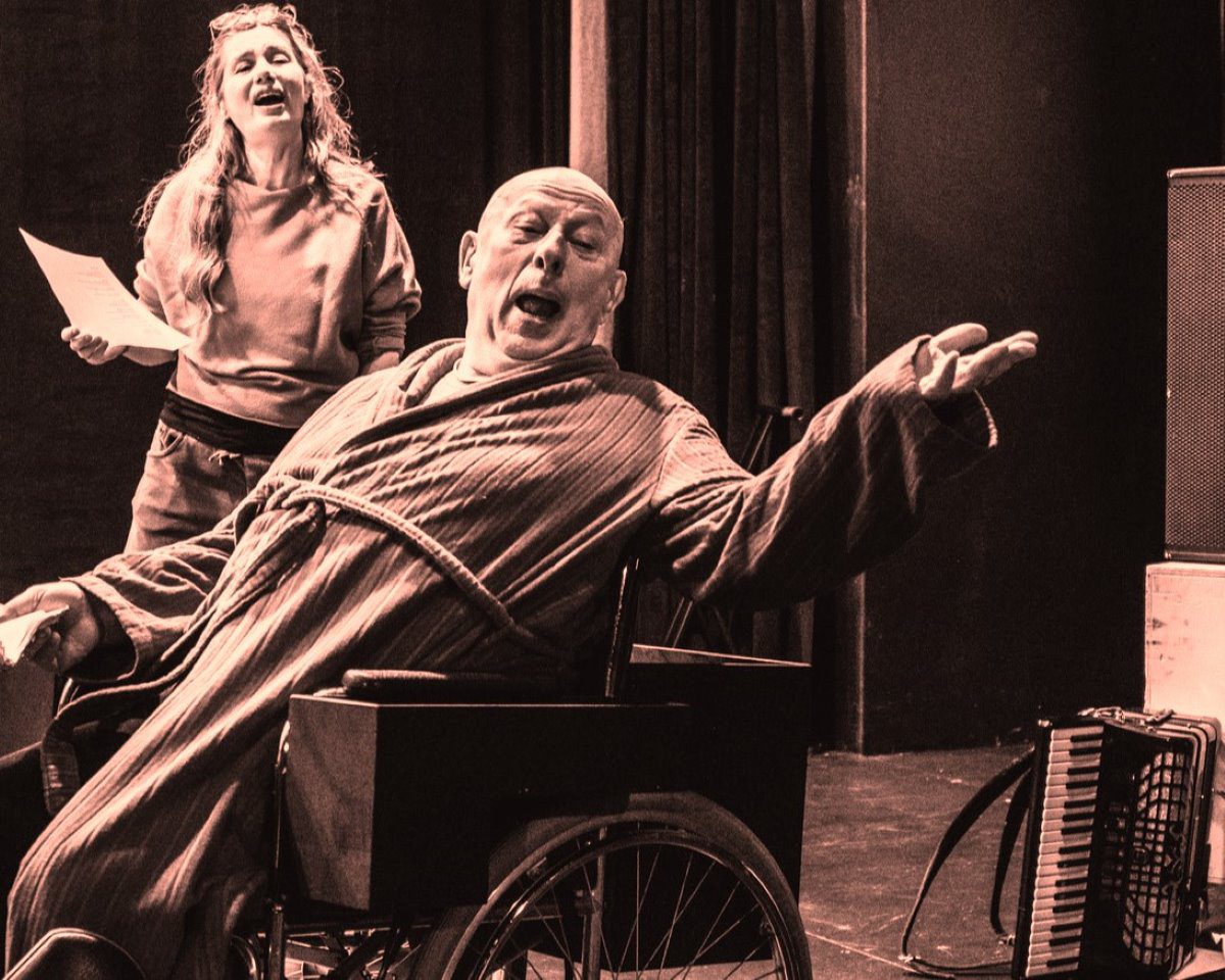 Premiera Burkaškega misterija v SMG je bila preložena 