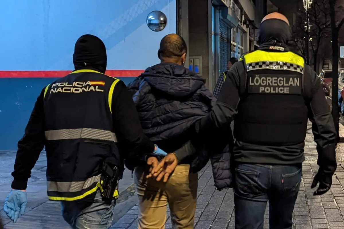 Tokrat so ustavili posle islandskih uvoznikov kokaina