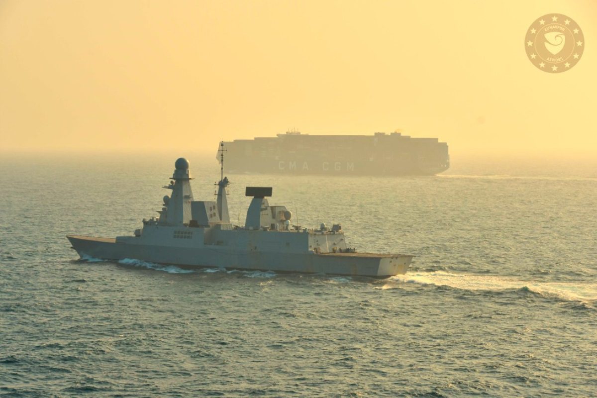 Vojaške ladje EU bodo v Rdečem morju še eno leto 