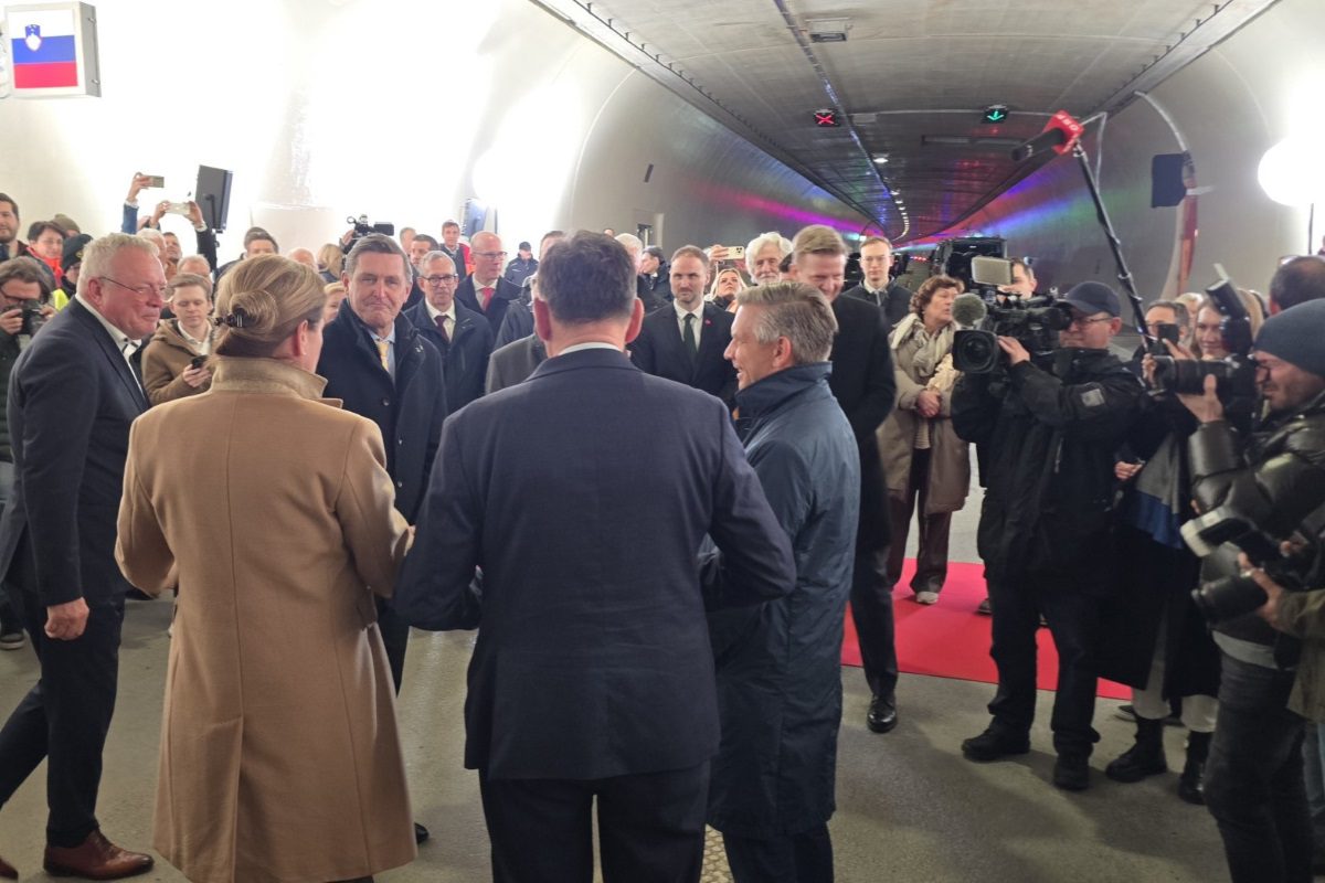 Nova cev predora Karavanke je odprta, sledi še prenova stare