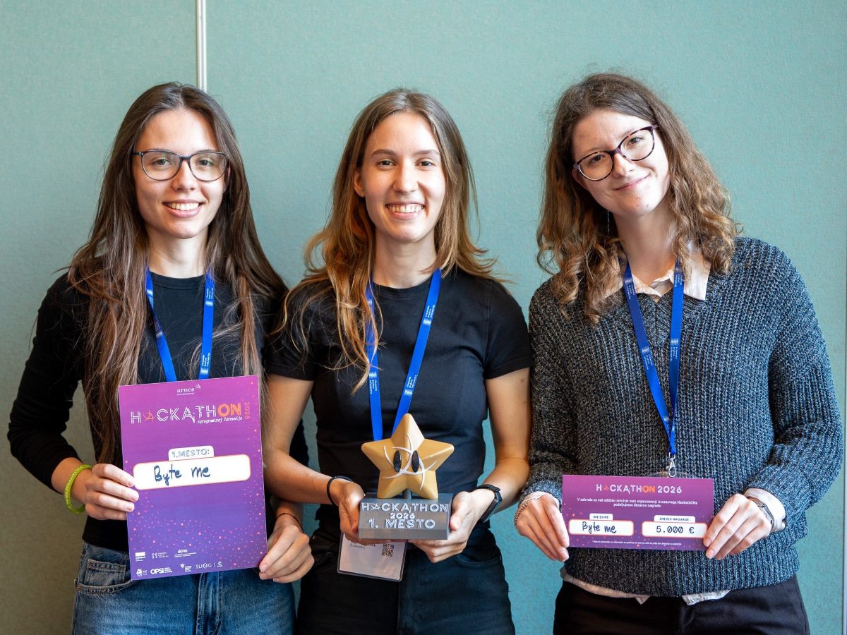 Organizacijska ekipa HackathONa