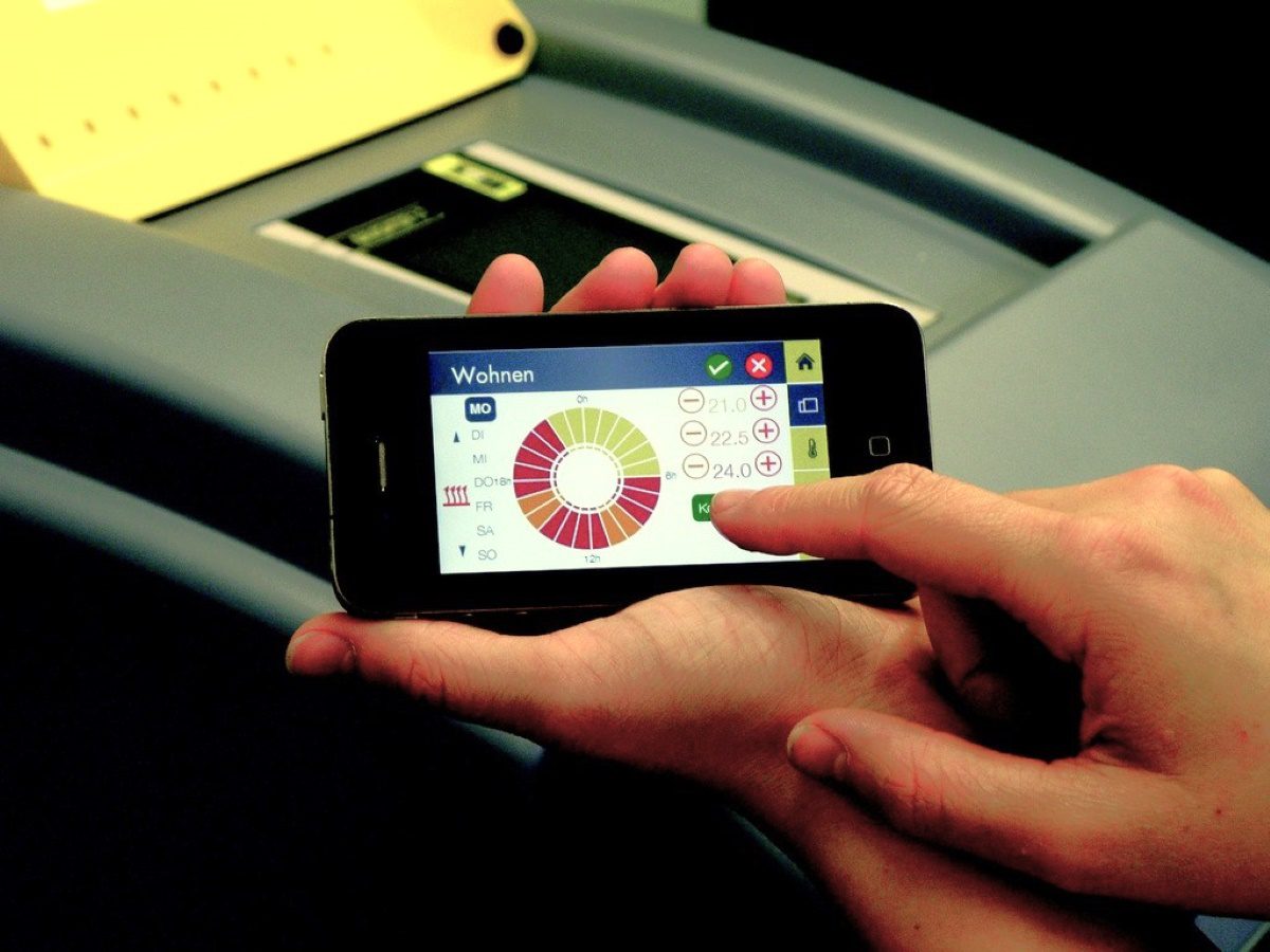 Nove subvencije za toplotne črpalke, fasade in ogrožene družine 