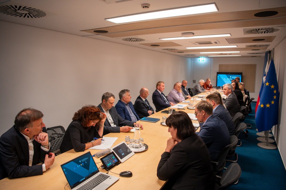 Zaprtje Hormuza dodatno upravičuje strateško odločitev za gradnjo JEK2 