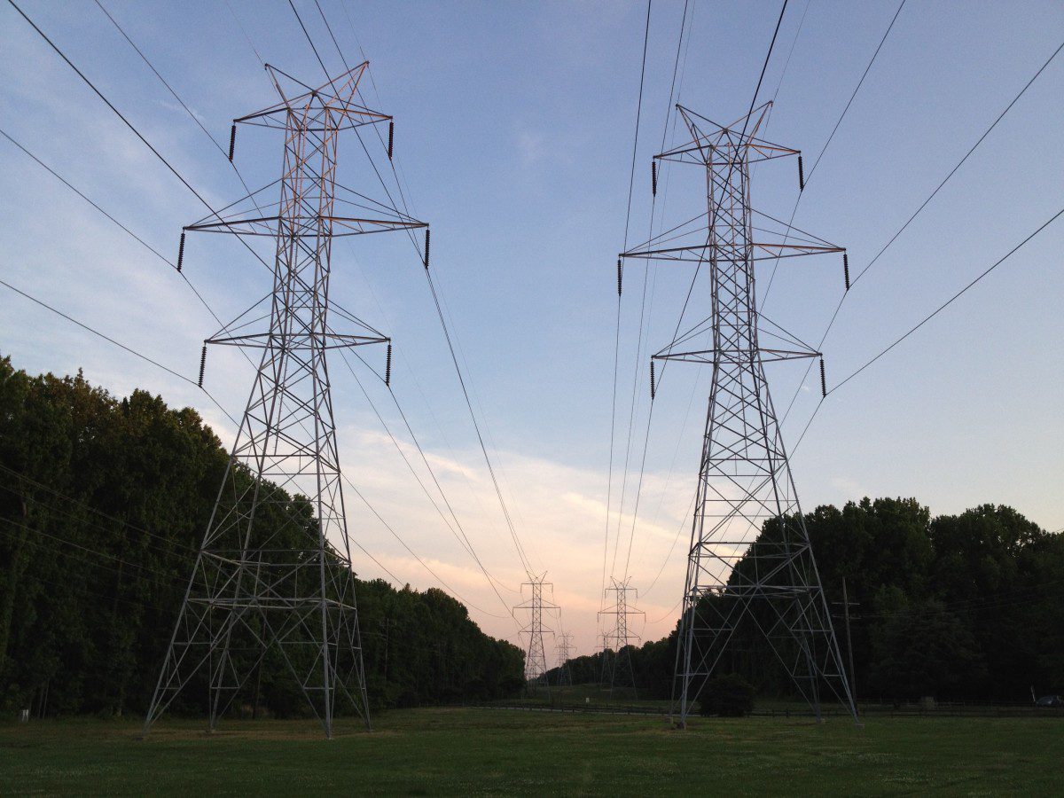 Elektrika in zemeljski plin poganjata dve tretjini industrije EU