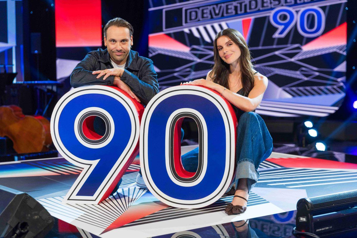 RTV SLO, Pomežik soncu, Po železni cesti in Devetdeseta 