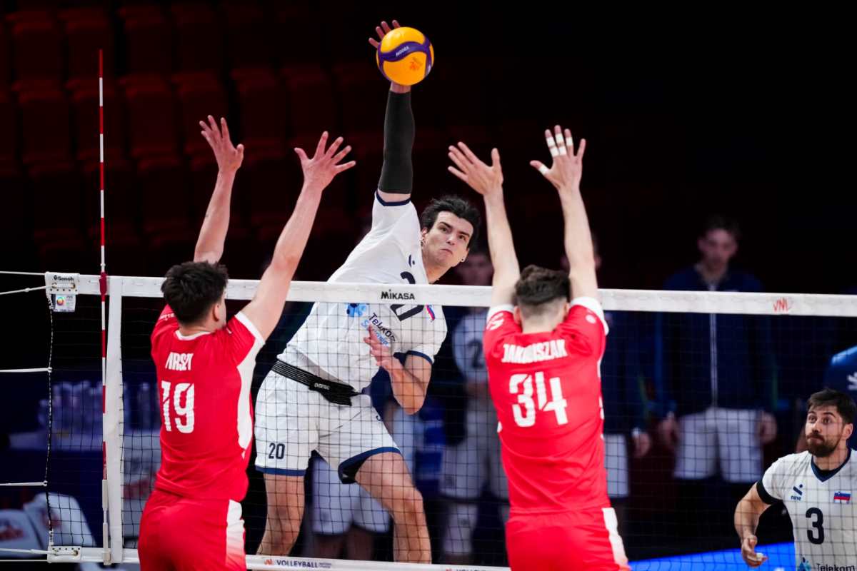 Zgodovinski vrhunec reprezentančne odbojkarske sezone 