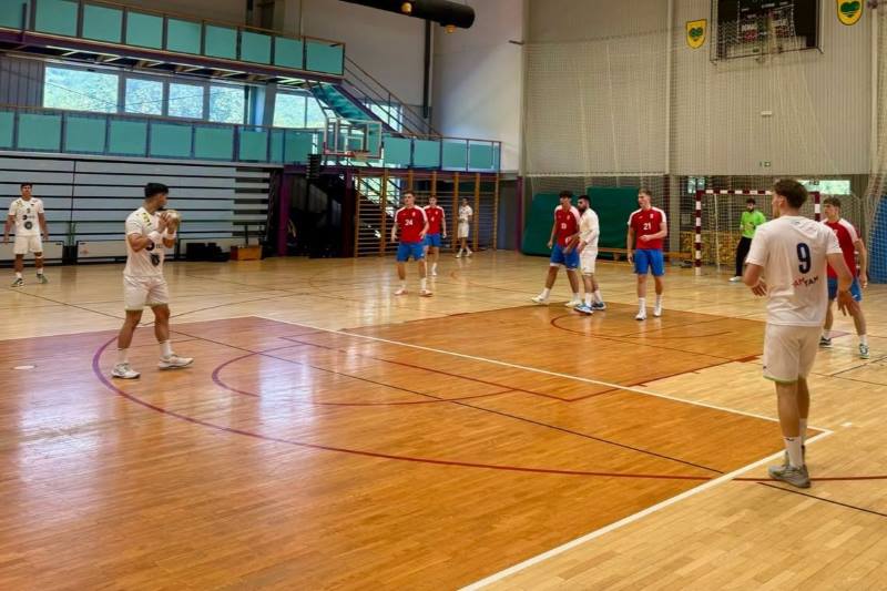 Slovenske rokometne upe na EP čakajo težke preizkušnje