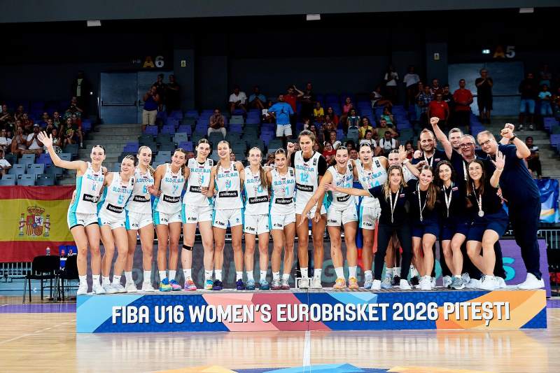 Tri zelo različni košarkarski porazi slovenskih reprezentanc