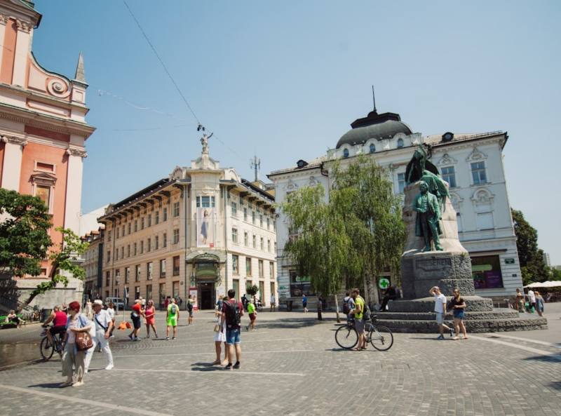 vrocina ljubljana 36 stopinj