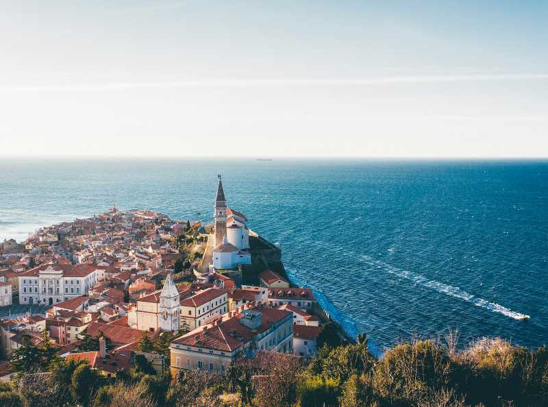 vrocina soncno vreme avgust