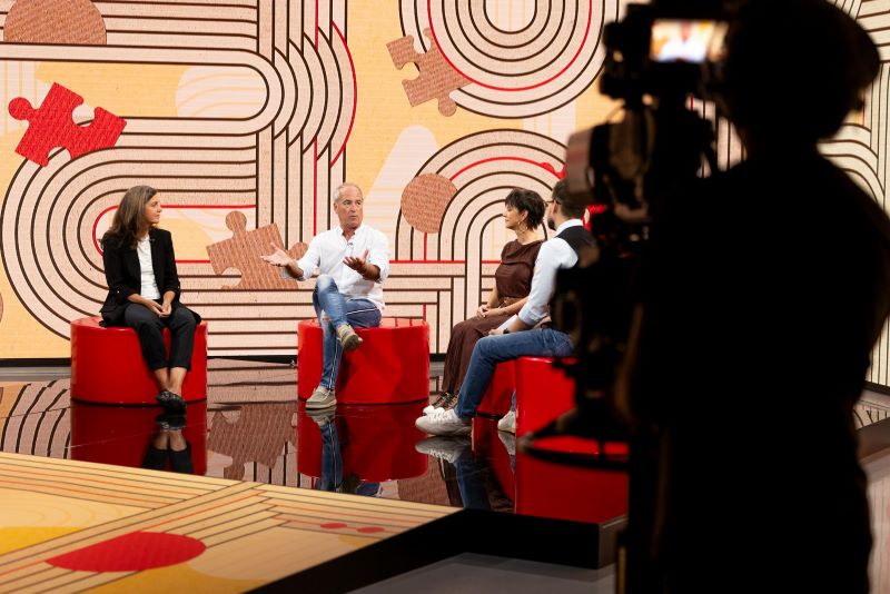 Odnosologija je nova izobraževalna oddaja TV Slovenija