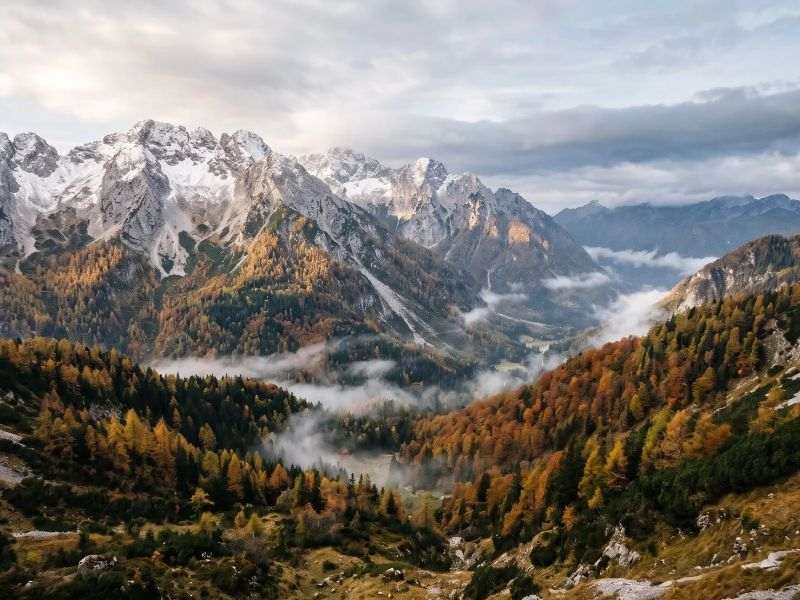 Vreme danes: Hladna fronta se bliža Alpam – zakaj bo v Sloveniji drugače? 1 hladna fronta alpe slovenija 28 10 2026