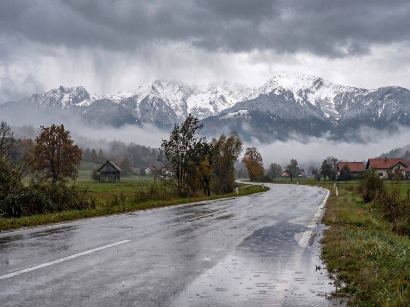 Vreme danes: Dež po vsej državi – katera tri območja so pod opozorili? 1 vreme 24 oktober 2026 dez opozorila arso